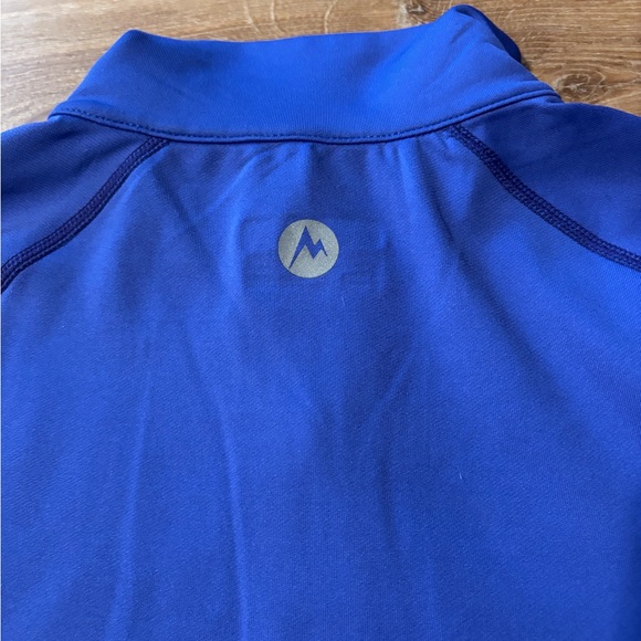 🚩SOLD 🚩Marmot Women's cornflower Blue thumb hole 1/2 zip jacket size Medium - Picture 5 of 8